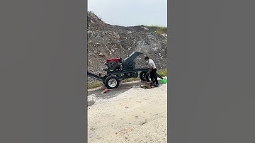 Small hammer crusher with adjustable discharge size#MobileHammerCrusher  #machine