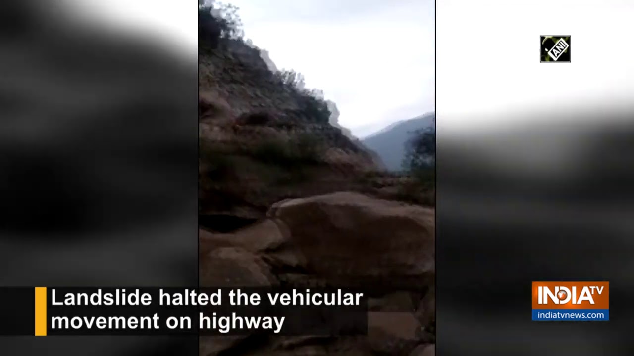 Landslide blocks Kullu-Manali highway