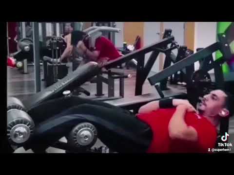 طول ما انت مش تمثال تامرحسني انت تقدر