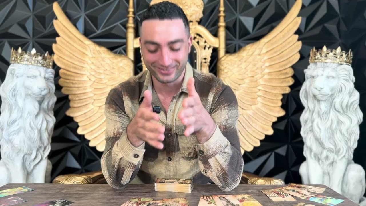 ОВЕН - НЕТ КОНТАКТА Вы оба слишком много думаете о том, как это произойдёт. А что, если я скажу в...