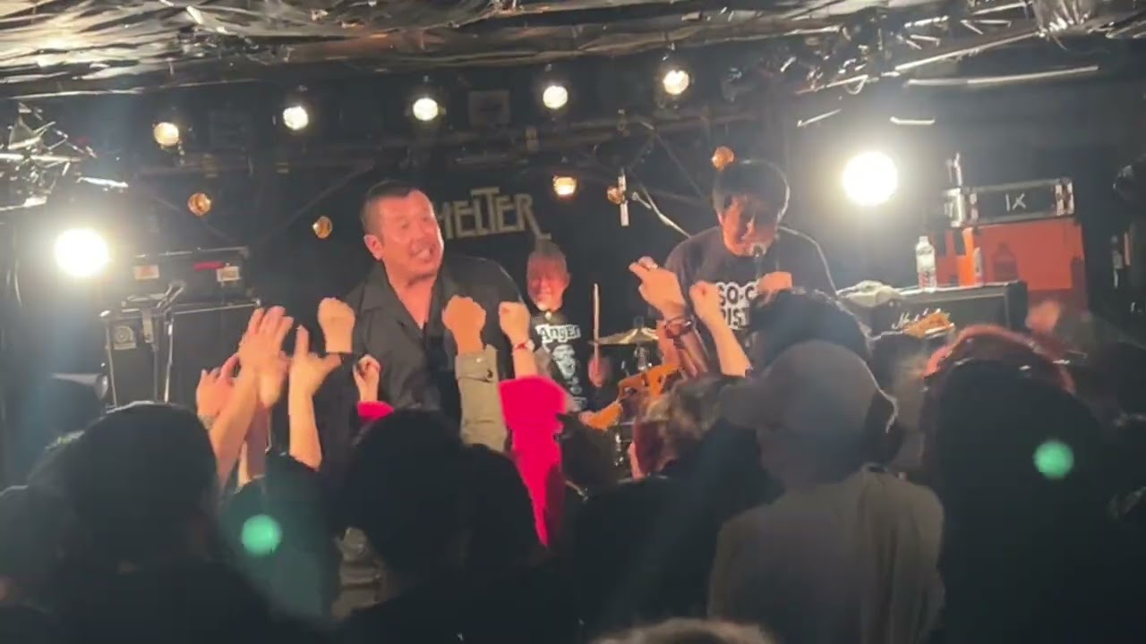 26/1/12 下北沢SHELTER/早朝ピストンズ