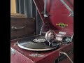 東海林 太郎 ♪麥と兵隊♪ 1938年 78rpm record. Columbia Model No G ー 241 phonograph