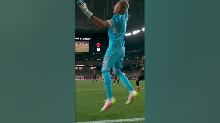 🔥 Santi Giménez's amazing goal that VAR ruled out! 🤯 #shorts #tudn