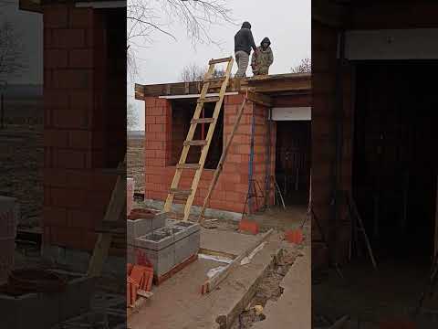 Дом общей площадью 109.4м2 (Подготовка к заливки межэтажного перекрытия)