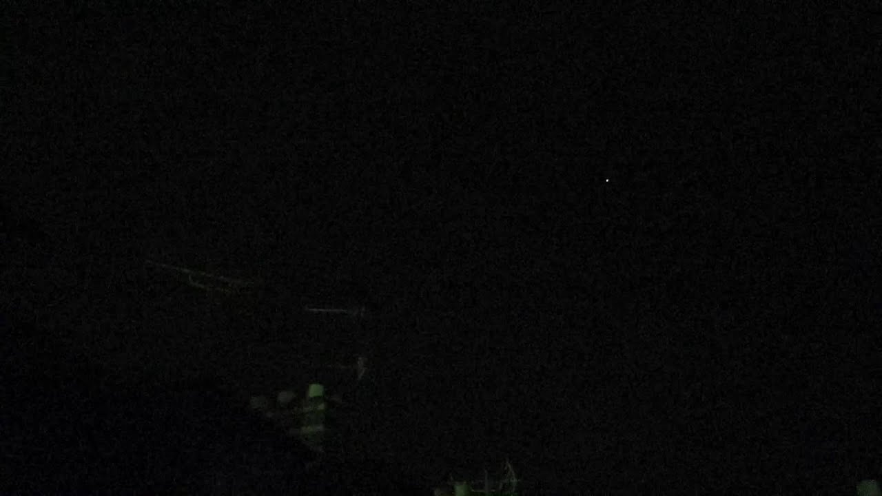 FLASHING WHITE ORB UFO SHREWSBURY 12 AUGUST 2015