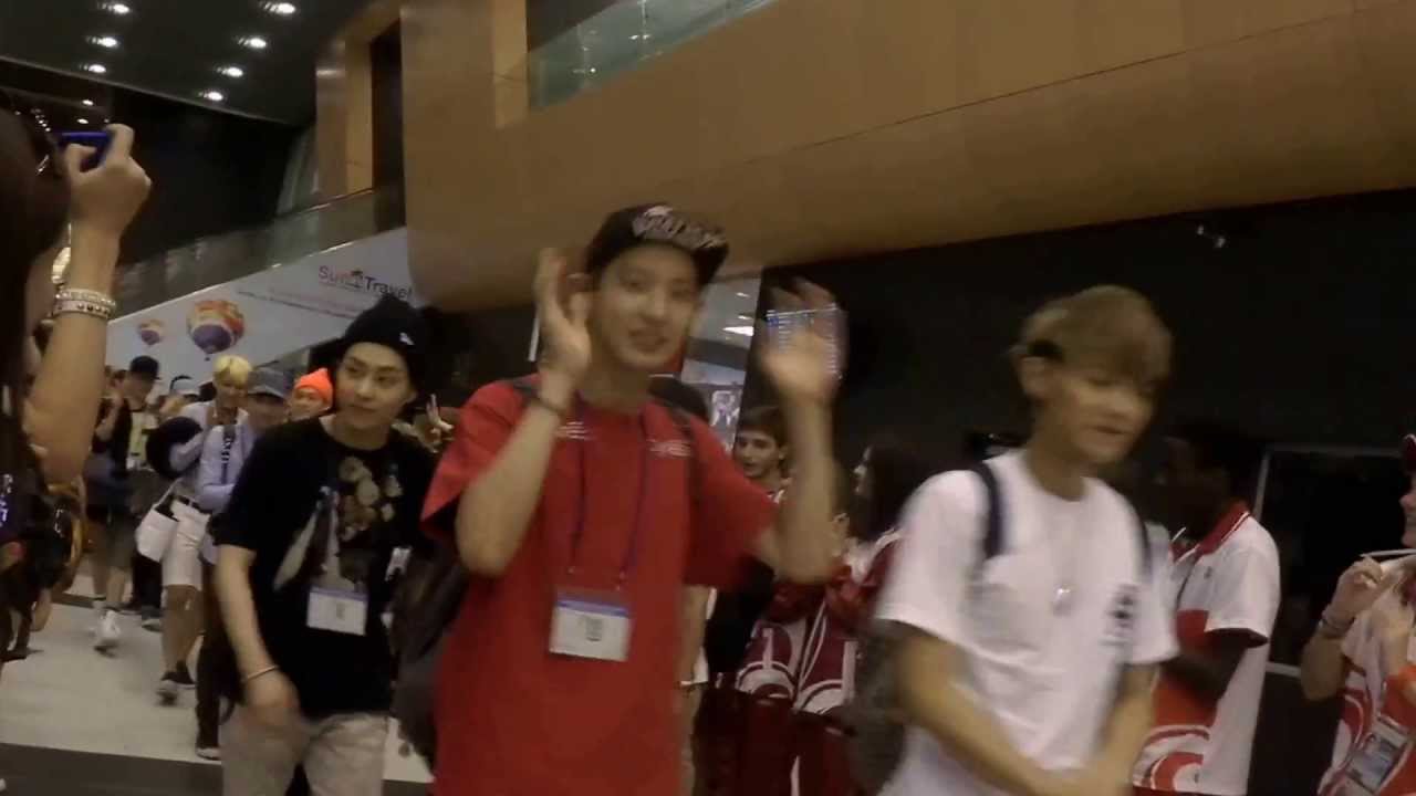 EXO in Kazan Airport (Russia) 150713
