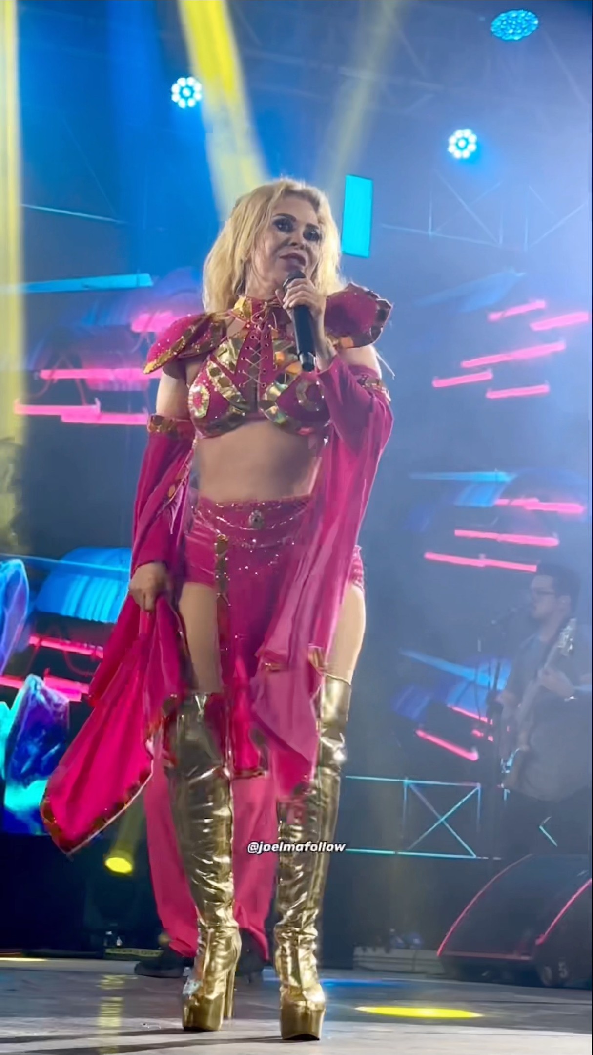 Ximbinha essa é pra você e a Joelma ganhou de presente da Marília Mendonça