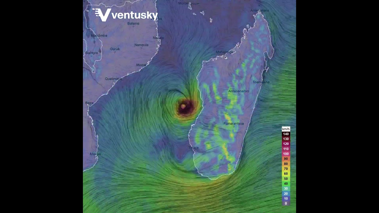 Severe tropical storm #Gezani has just struck Madagascar