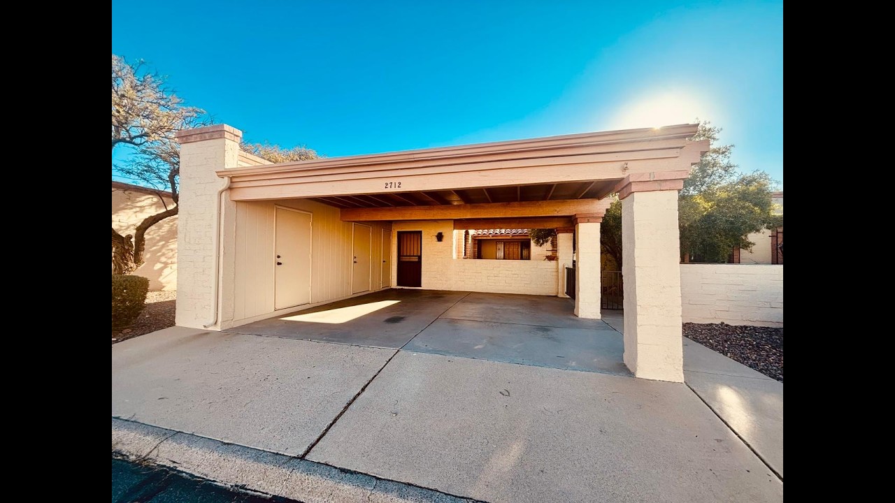 2712 North Cloverland Avenue