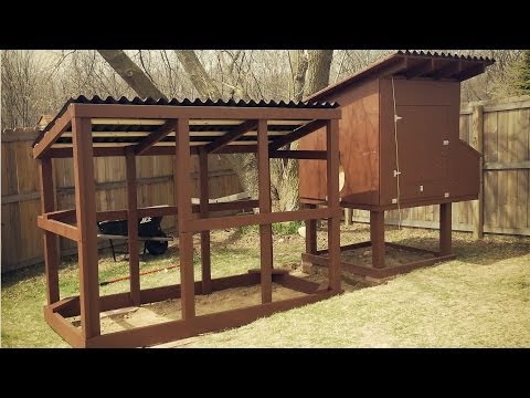 Easy to Clean Backyard Suburban Chicken Coop - Free plans