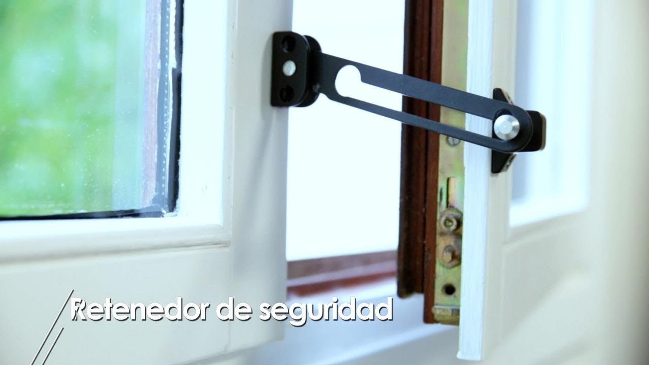 Cómo instalar un retenedor de seguridad para puertas y ventanas