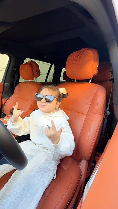 Tabiiy kokrakli rus qizi Porno ona dildo