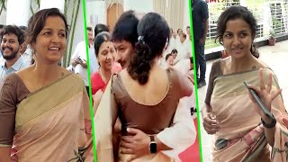 Kiruthiga udhayanidhi Full Shorts on Udhayanidhi Sworn Inauguration Function with Father and Mother