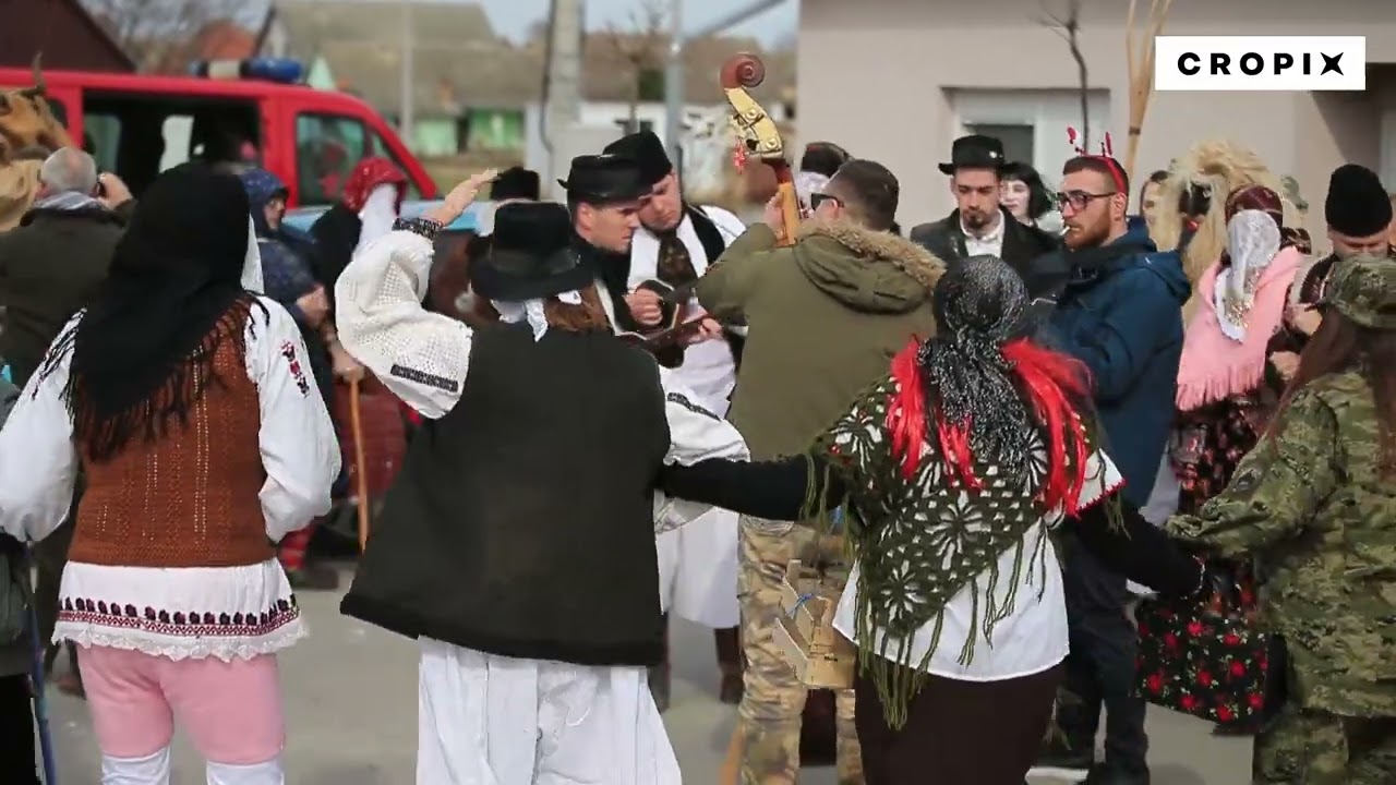 Buše, poklade i karneval.