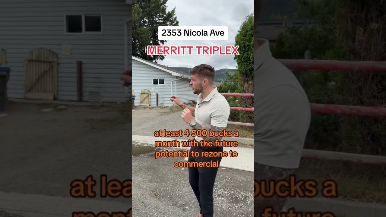 🔥CASHFLOWING Merritt Triplex for ONLY $450K 