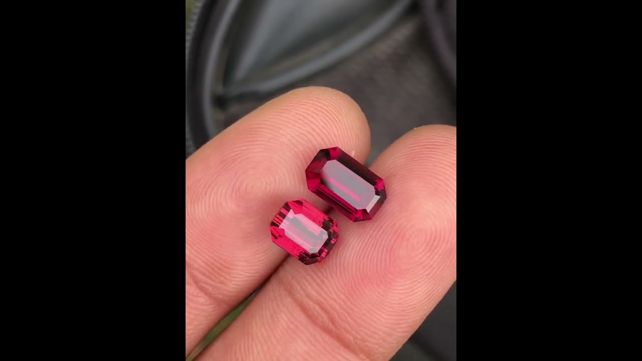 3.88 carats stunning faceted malaya garnet available for