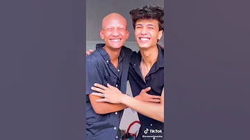 انا عارف اني مختلف و دي حاجة مش بإيديا اني احلها 