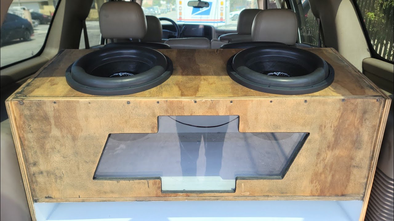 4 Skar Audio ZVX 15 Powered By Taramps MD8000.1 @ .5ohm Meter Test