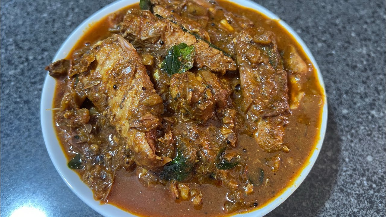 How to make Tin Fish Curry | Canned fish curry recipe - YouTube