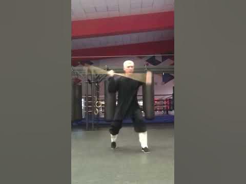 Ушу. Шест. #боевыеискусства #samurai #wushu #ушу #паркинсон #shorts # ...