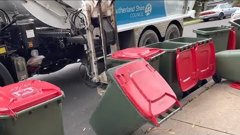 Sutherland Garbage - Overloaded Bins + Funny moments | GT 11/6