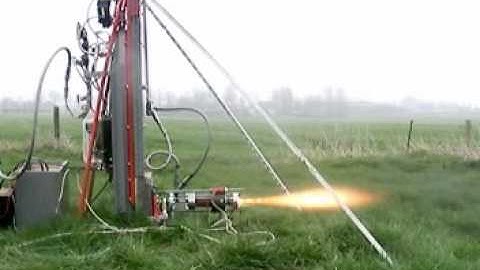 H202 rocket engineMovie TST98