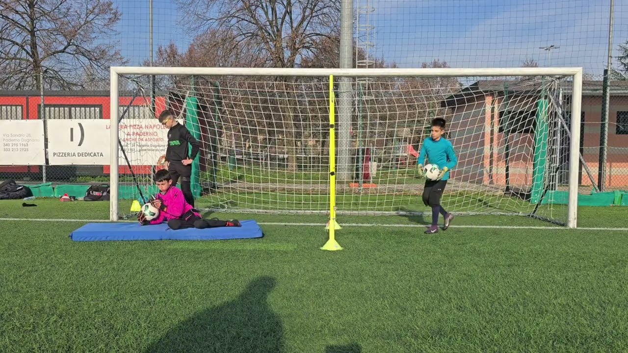 Allenamento giovani portieri, tuffo laterale step 3, training for young goalkeepers, 06-12-2025!