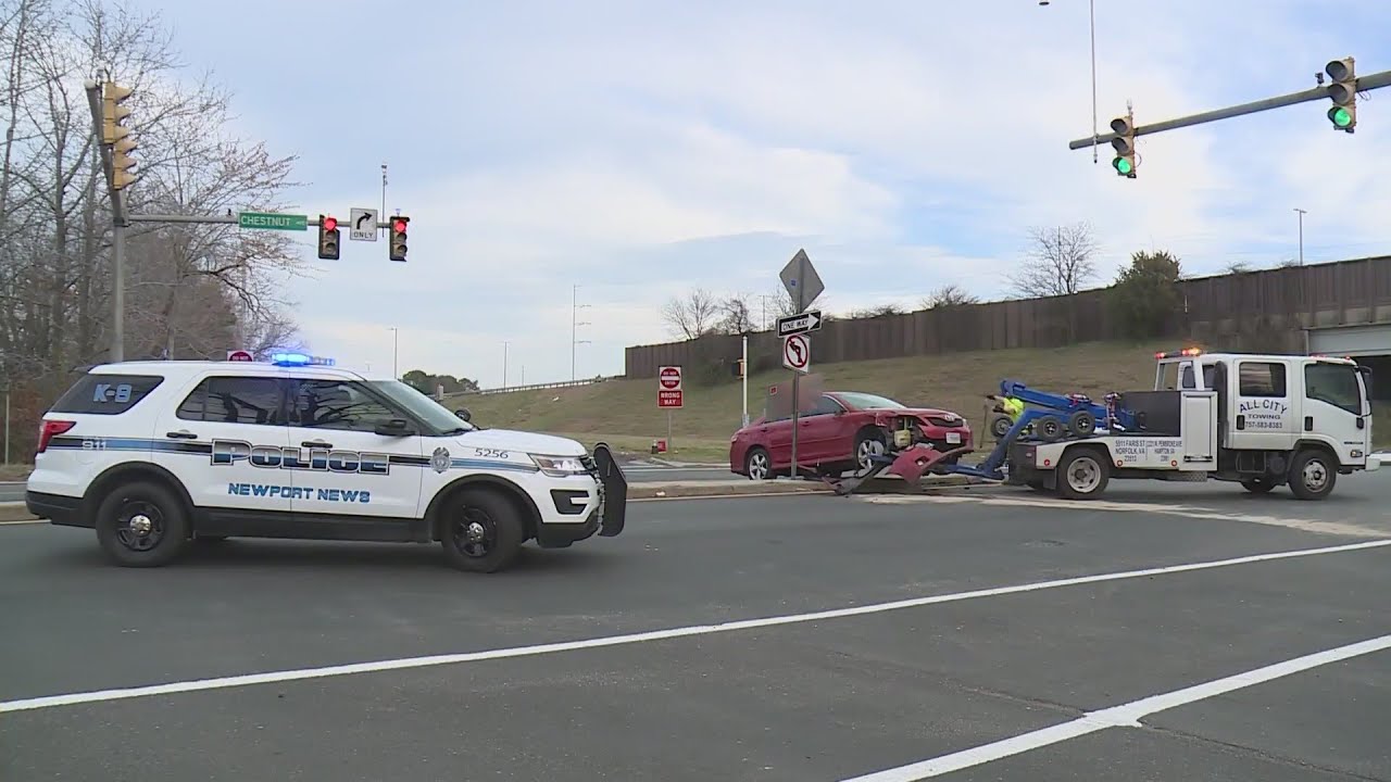 4 taken into custody after police chase ends in Newport News. - YouTube