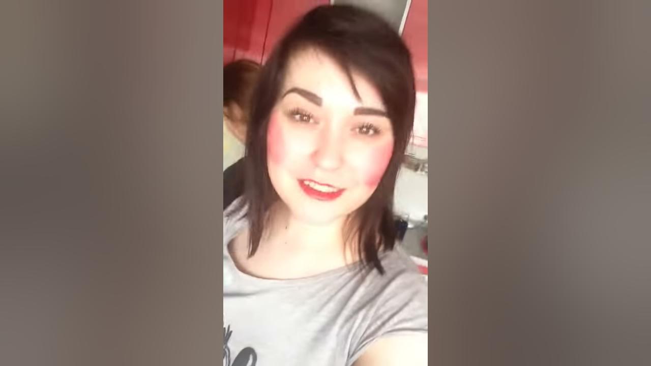 Патимат исаева. Девушка в папахе. Дикая патя. С днём рождения патя. Девушка в папахе.