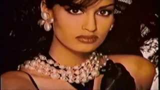 Yasmeen Ghauri 2 , Gianfranco Ferre 94 ,Modern mini dress