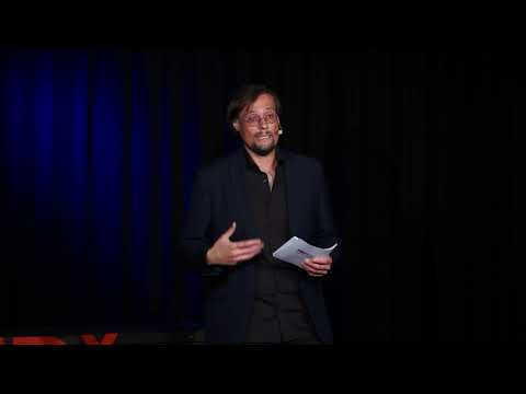 Jung \u0026 krank. Wie lebt man mit chronischer Erkrankung? | Helge Kösling | TEDxOldenburg