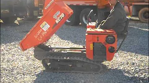 GX11410 11 Kubota KC70 brouette