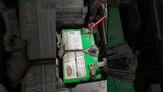 Nissan Pathfinder alternator fail. #mechanic #lsi #wrenches