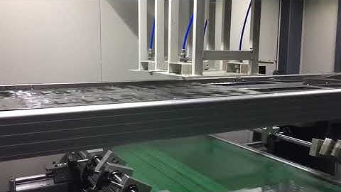 Three-station thermoforming machine Forming + Punching + Stacking (Hanging Point Stacking)