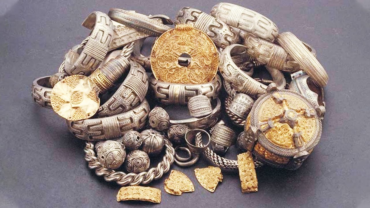 Ancient Treasures - Name your favorite! • • • • • • @historical