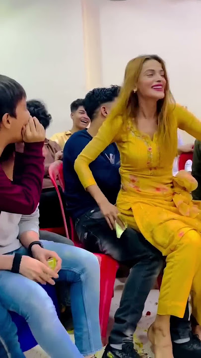 Kursi to toot gai baap re 🤪shorts #khushi #shortsvideo #youtubeshorts #viral #trending #vlog