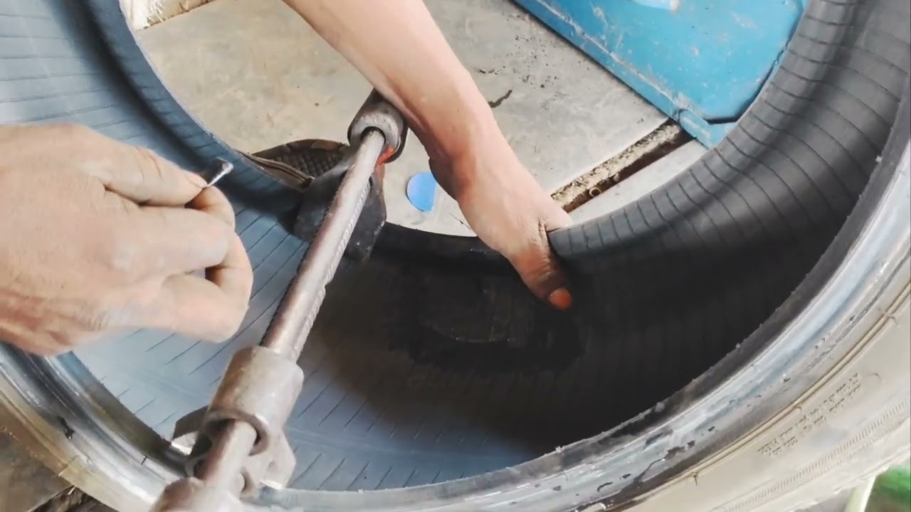 ट्यूबलेस टायर का पंचर कैसे बनाएं कट के ऊपर पेज कैसे लगे#lekemerikalikalicardarling 