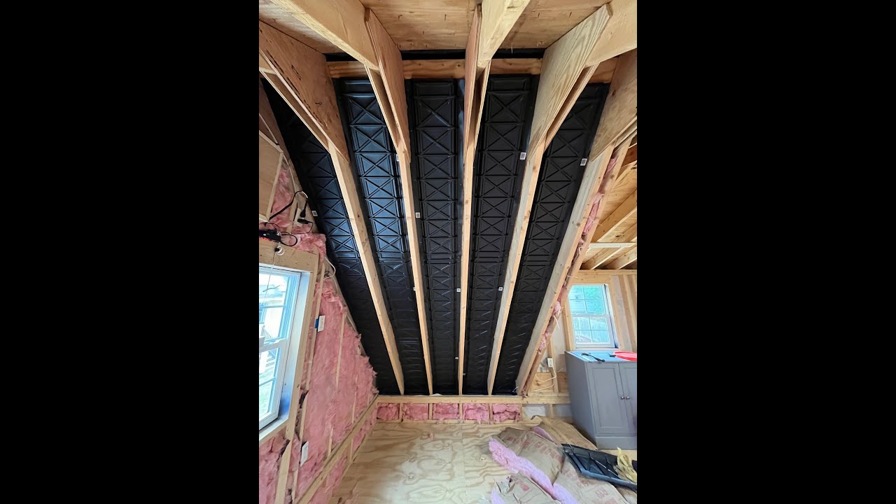 How to install baffle rafter ventalation - YouTube