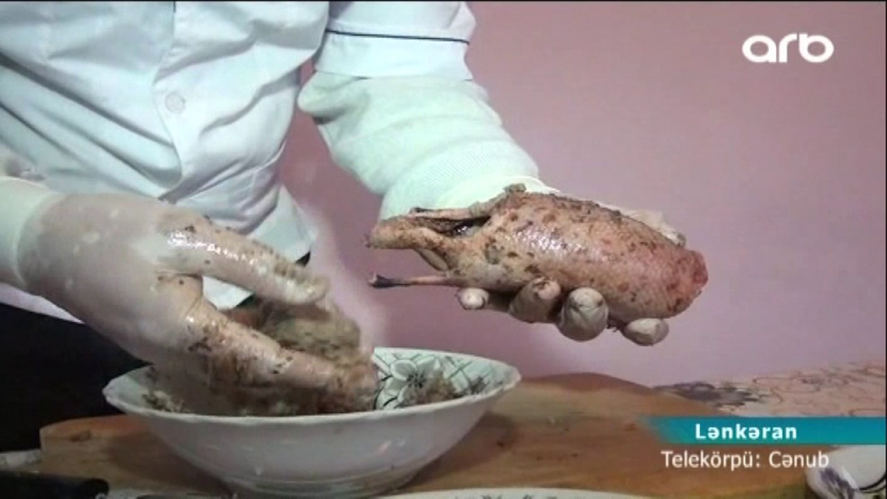 Lənkəran mətbəxinin xüsusi yeməyi olan ördək çölməsi