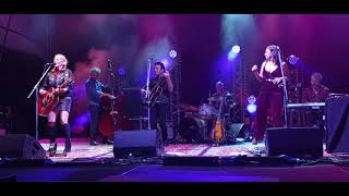 Fisherman's daughter - The WAIFS - Live - Fremantle, 25 Feb 2021