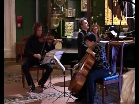 Haydn Piano Trio in C major Hob. XV:27, 2nd Movement