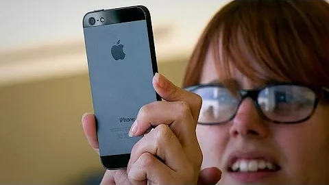 Apple Said to Build Big-Screen iPhones Next Month - DayDayNews
