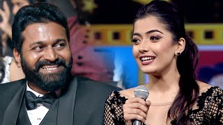 Rashmika Mandanna's lovely gesture over her friend Rishab Shetty at the South Movie Awards