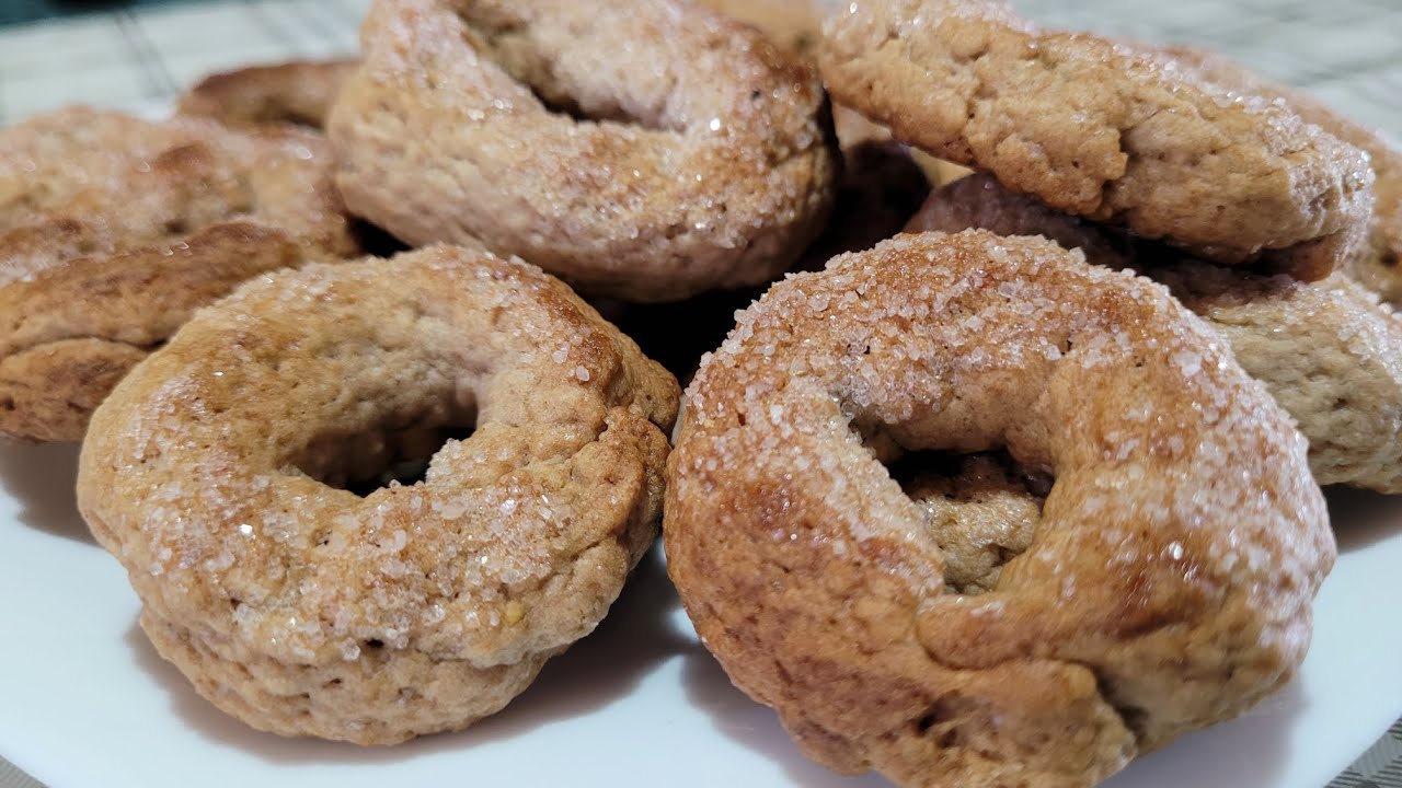 LE CIAMBELLINE AL VINO ROSSO UNA TIRA L'ALTRA 