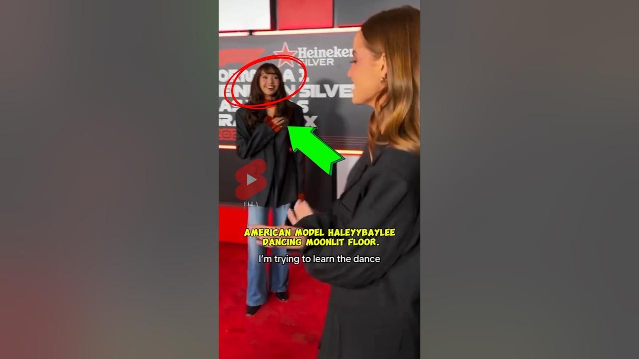 Lisa's reaction when the American model danced moonlit floor. π€© #lisa #lalisa #lisamanoban Lisa's reaction when the American model danced moonlit floor. π€© #lisa #lalisa #lisamanoban