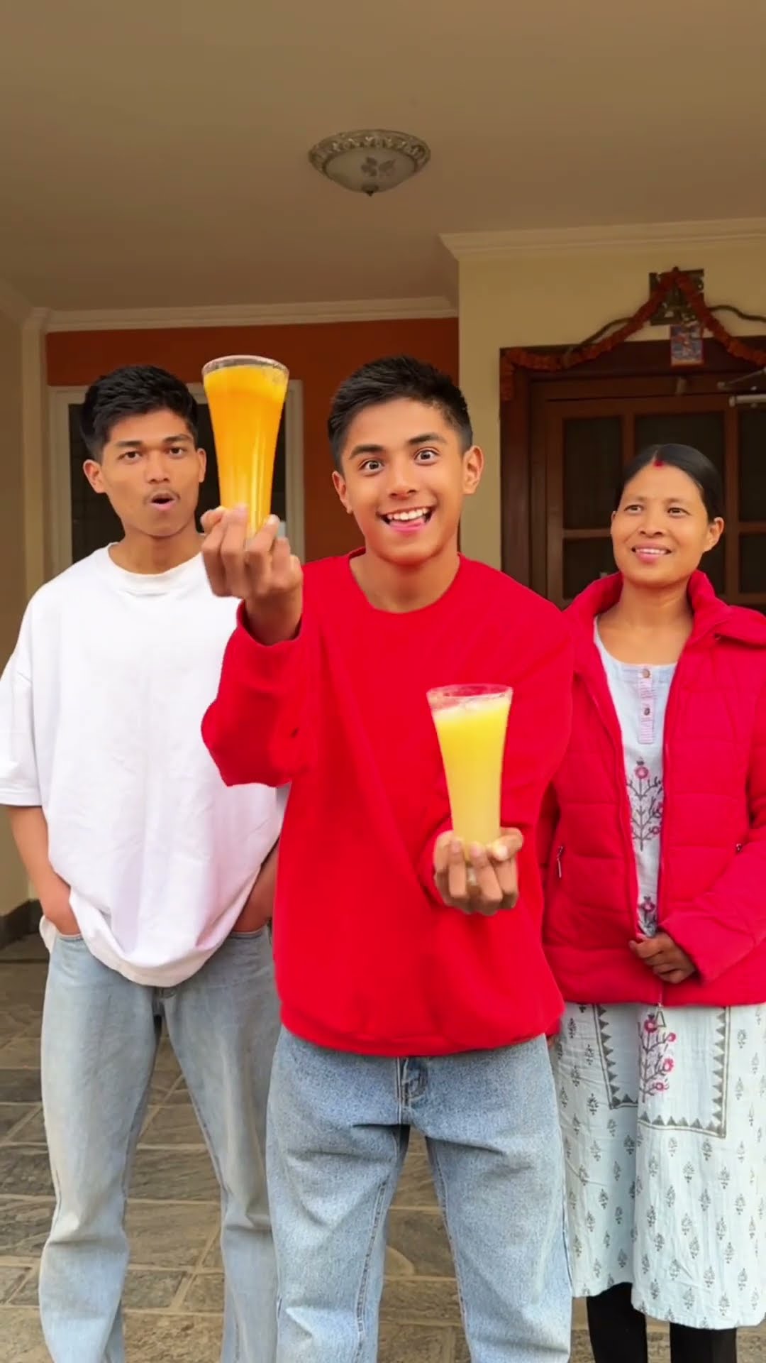 Which Fruit Juice Testes Better: Pineapple or Orange #momsons #funny #memes
