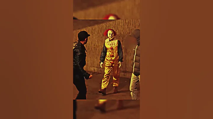 Wannabe Gangsters vs Real Gangster