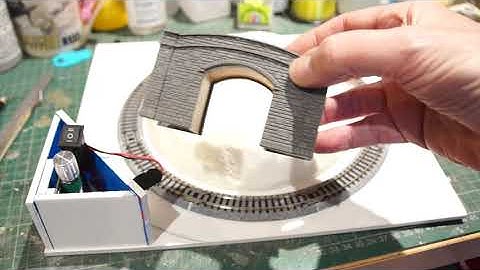 Building a micro N gauge layout in a box.  An experiment in time and cost  Part 2