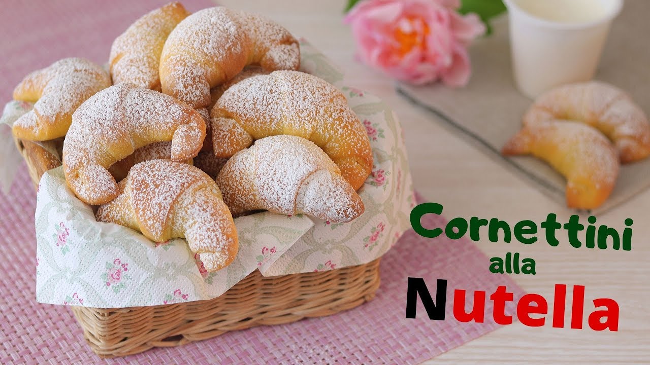 CORNETTINI ALLA NUTELLA con Impasto Soffice allo Yogurt | Ricetta facile | Lorenzo in cucina