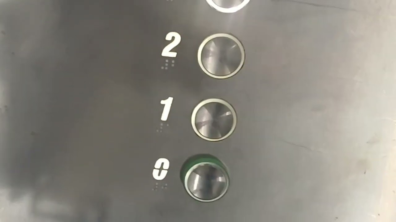 Ascensor en un piso en Chipiona